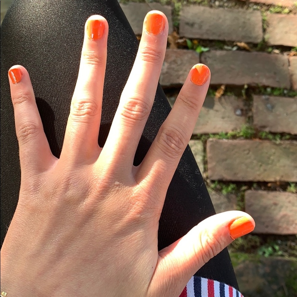 Meet your Posher, Olivia